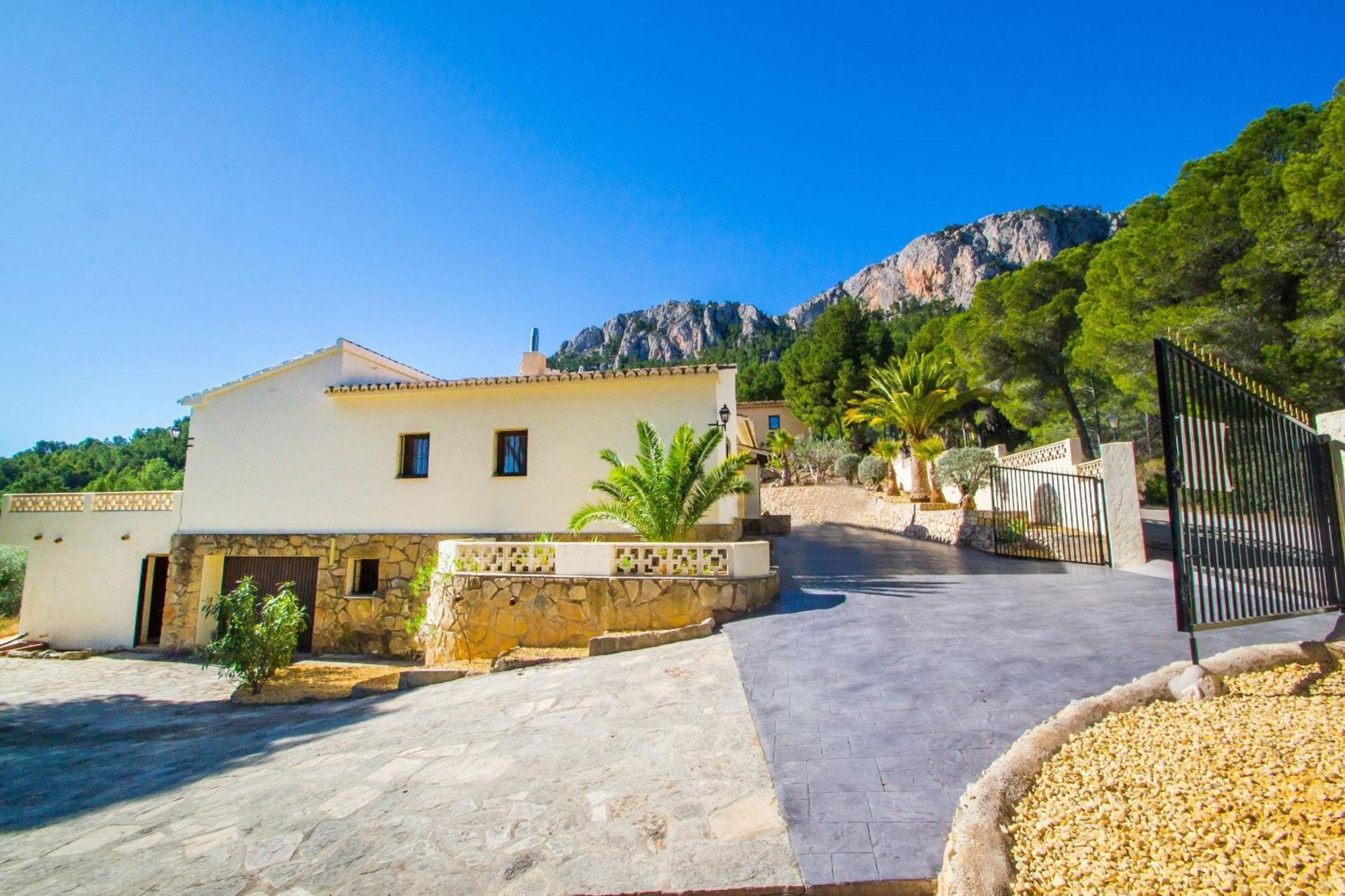 Villa Moskoa - Plusholidays Calp Extérieur photo